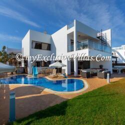 Seafront Front Holiday Villas In Cyprus