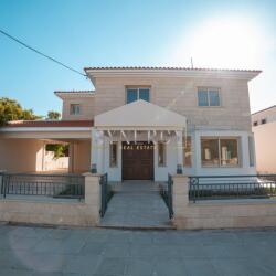 Luxury Two Storey House In Latsia