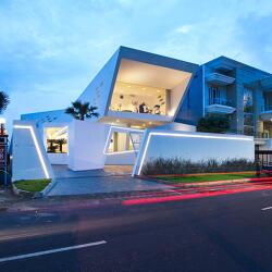 Twist Shout House Awarded Contemporary Residence In Semarang Indonesia