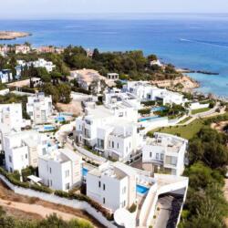 Six Bedroom Luxury Villa At Protaras