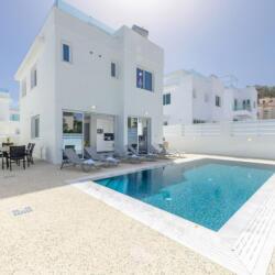 Green Bay Holiday Villa In Protaras