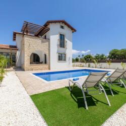 Kymma Holiday Villa In Protaras