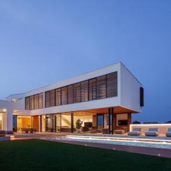 Contemporary Architecture For A Private Residence In Larnaca