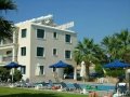Cyprus_Hotels:Rododafni_Beach_Apartments